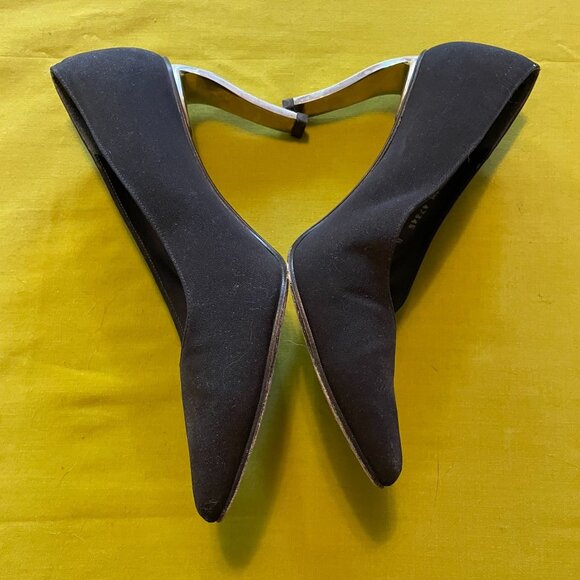 80s Vintage Stuart Weitzman Black Pointed Toe Cloth Pumps with Solid Metal Heel - Picture 3 of 9